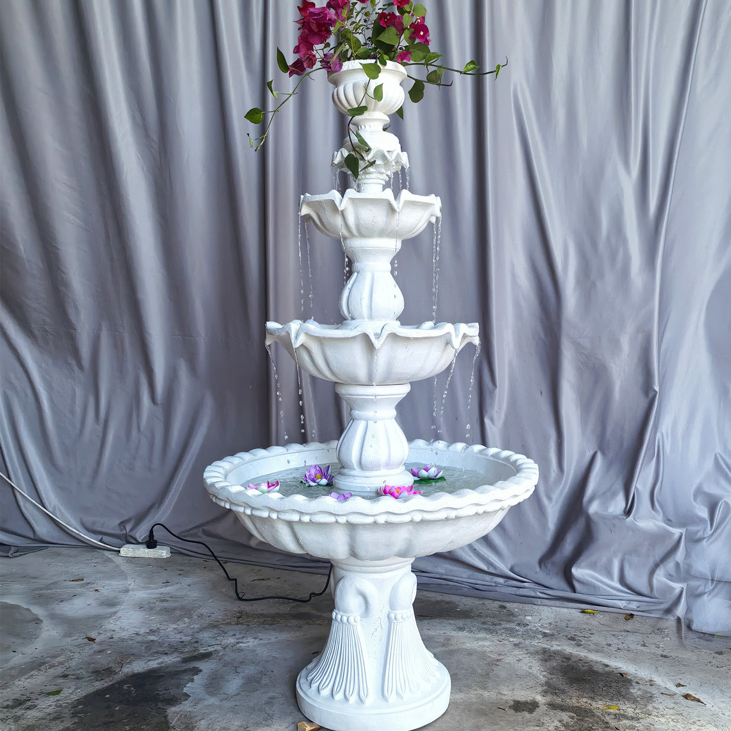 European style three-story wed - Wedding Fountain のレビューと価格