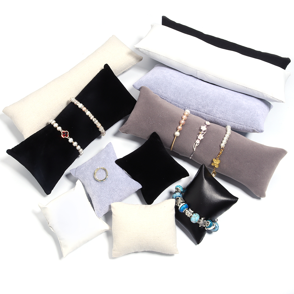 1Pc PU Leather Velvet Jewelry  - Ring Bearer Pillow のレビューと価格