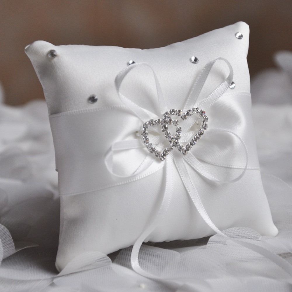 Romantic Wedding Ring Pillow S - Ring Bearer Pillow のレビューと価格