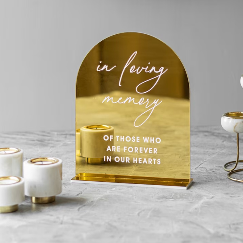 Set Of 4 Wedding Signs,In Lovi - Table Number Gold のレビューと価格