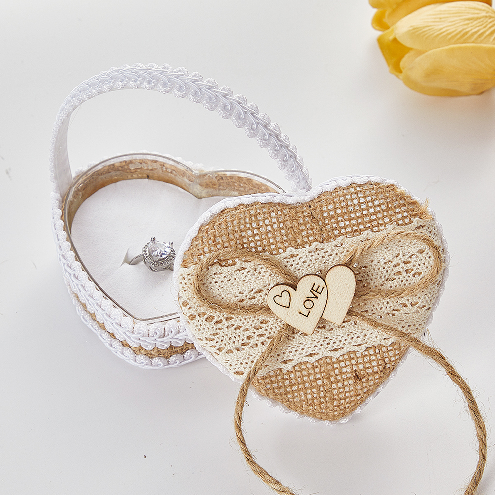 Vintage Heart Shape Burlap Lac - Ring Bearer Pillow のレビューと価格